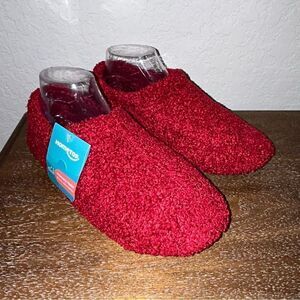 New, Hometop Slip On Memory Foam Slippers